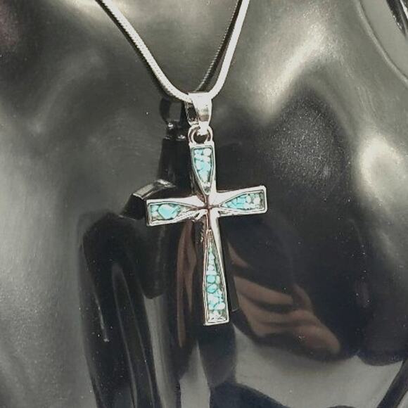 925 Silver Necklace w/ Turquoise Cross Christian Native Pendant Valentines NEW - Picture 3 of 6